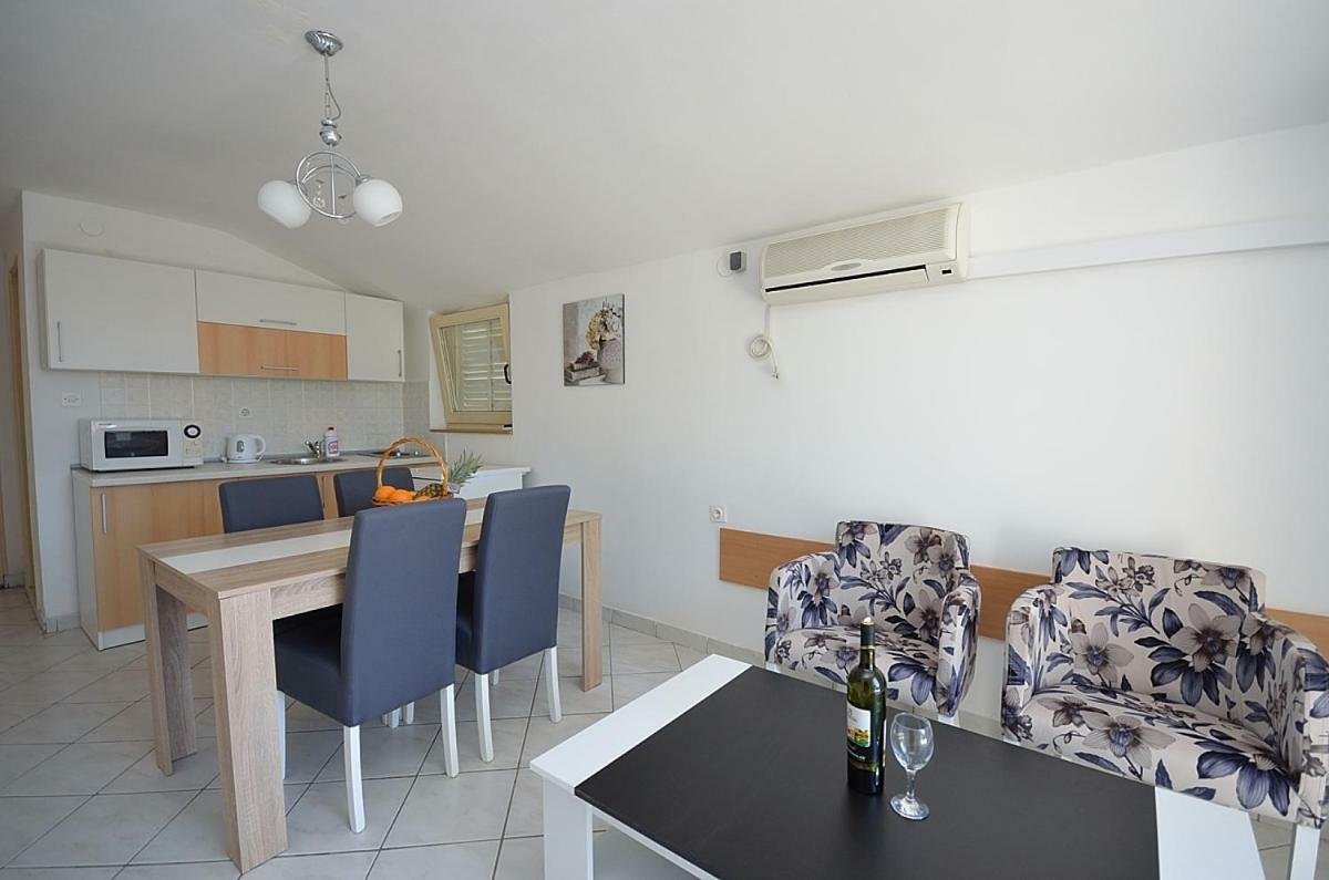 Apartmani Ana Трибунь Экстерьер фото